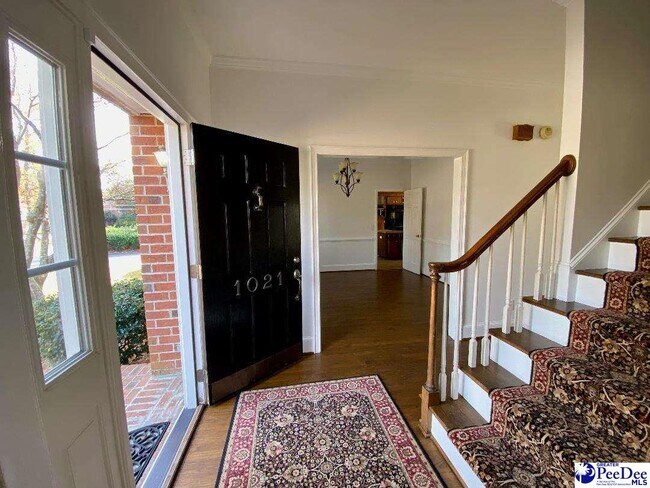 Foto del edificio - 1021 Wrenwood Rd