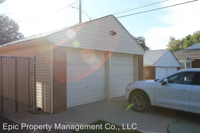 Building Photo - 1809 S 1800 E