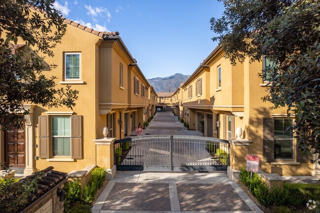 Building Photo - Valleycrest