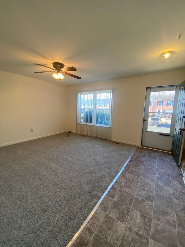 Foto del edificio - Spacious 3-Bedroom, 1.5-Bath Townhome in Aberdeen, MD