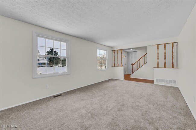 Foto del edificio - 5601 Sunset Dr