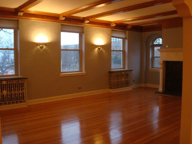 Building Photo - 7370 S South Shore Dr