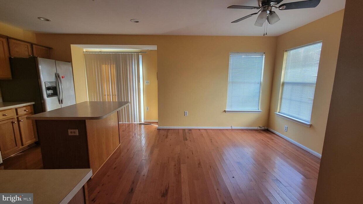 1711 Barrington Ct, Bowie, MD 20721 Townhome Rentals in Bowie MD