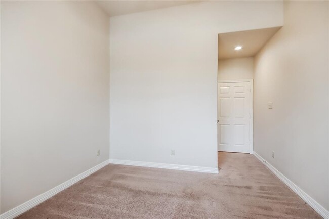 Building Photo - 2038 Lost Pine Ct