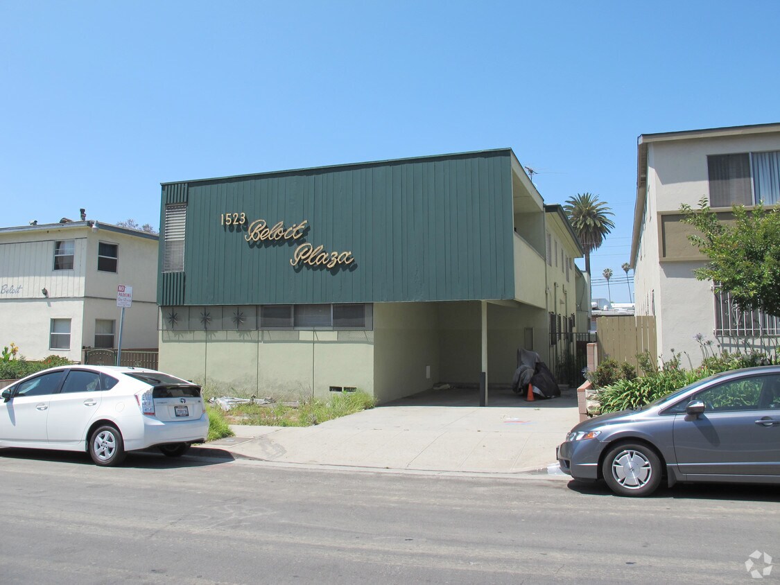 Foto del edificio - 1523 Beloit Ave