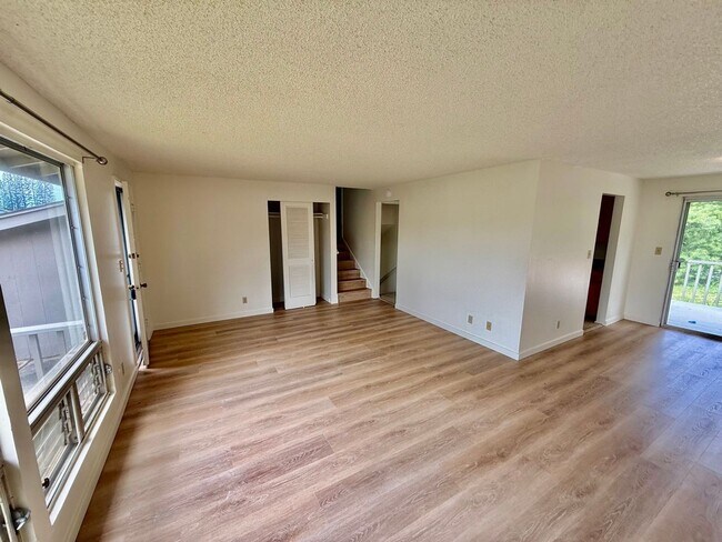 Foto del edificio - 4 BR/2.5 BA/4 PK
