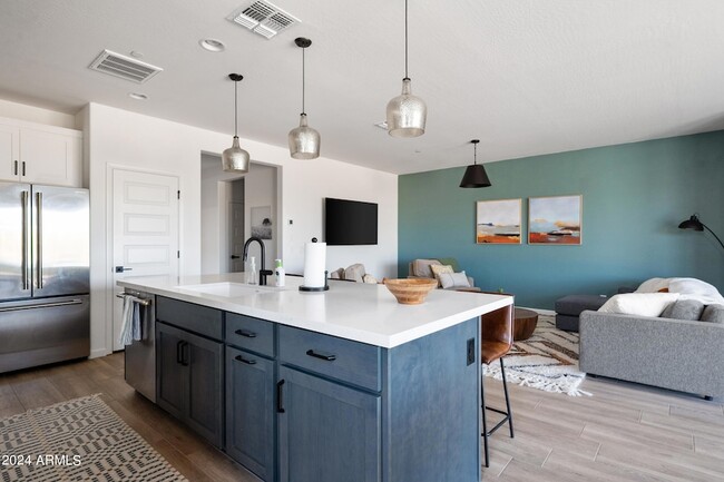 Foto del edificio - 18328 E Spring Valley Ct