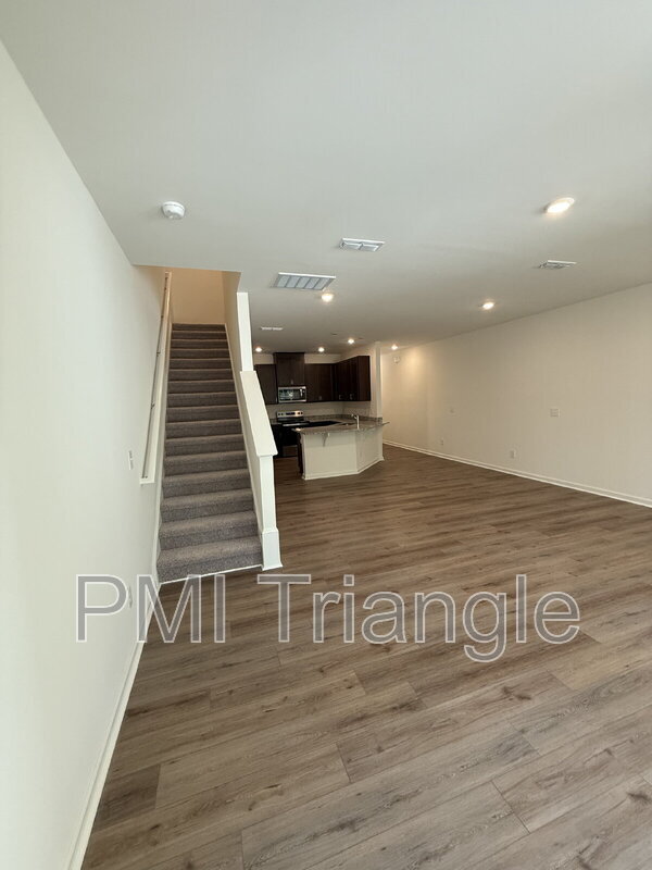 Foto del edificio - 138 Parker Ln