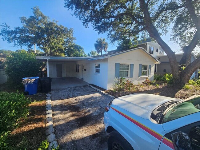 Foto del edificio - 8068 23rd Ave N