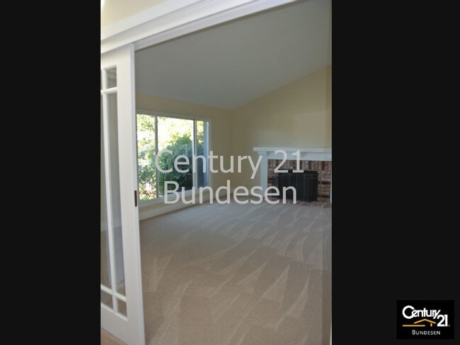 Foto del edificio - 1570 Bungalow Ln