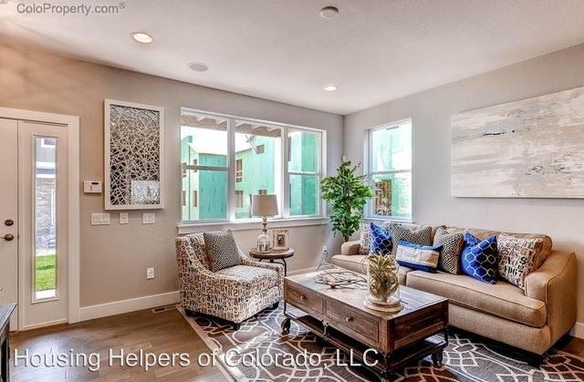 Building Photo - 717 Grandview Meadows Dr