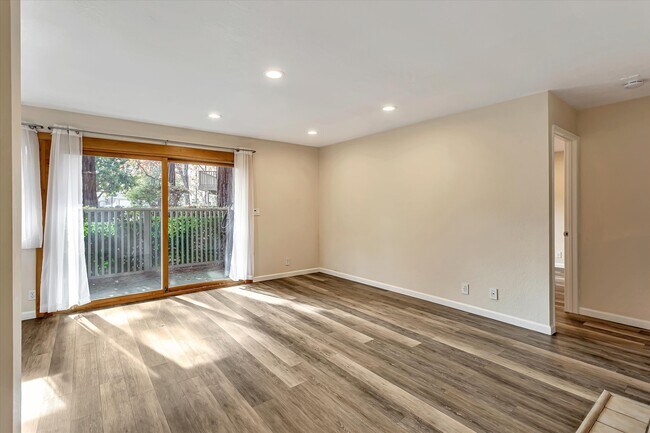 Building Photo - 2489 Jubilee Ln