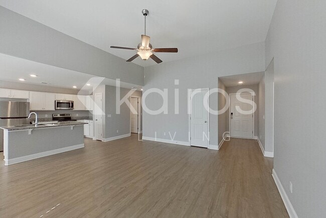 Building Photo - 100 Mountain Holly Rd