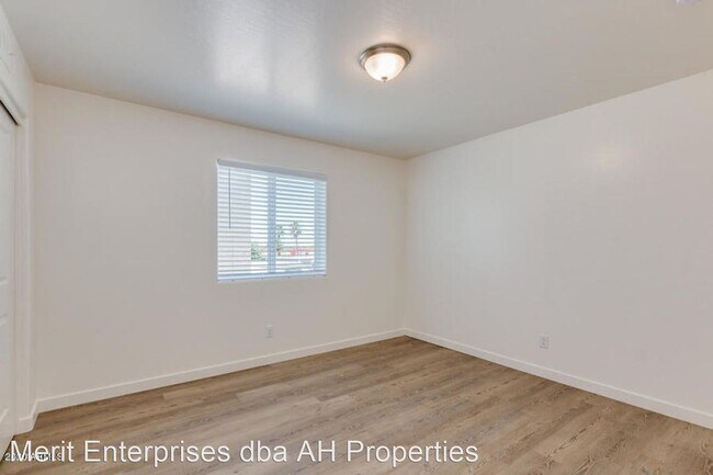 Foto del edificio - 2 br, 1 bath House - 503 E 9TH AVE #A
