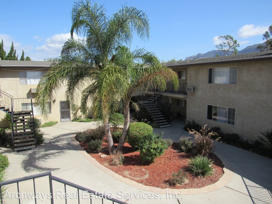 Primary Photo - 346 S Steckel Dr