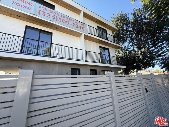 Building Photo - 11528 Emelita St