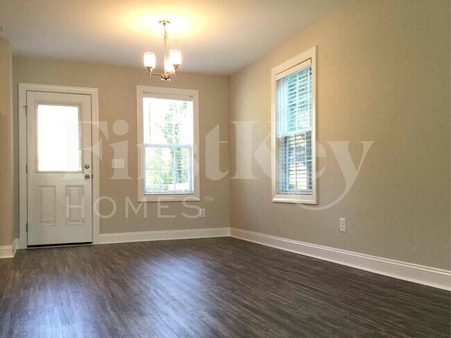 Foto del edificio - 2151 Brantley Creek Dr