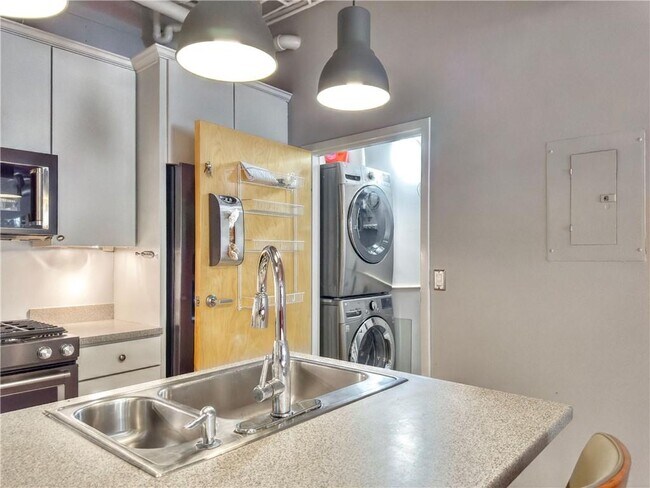 Foto del edificio - 1791 Harper St NW