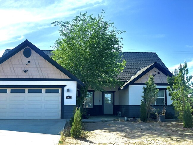 Building Photo - 20673 Medio St