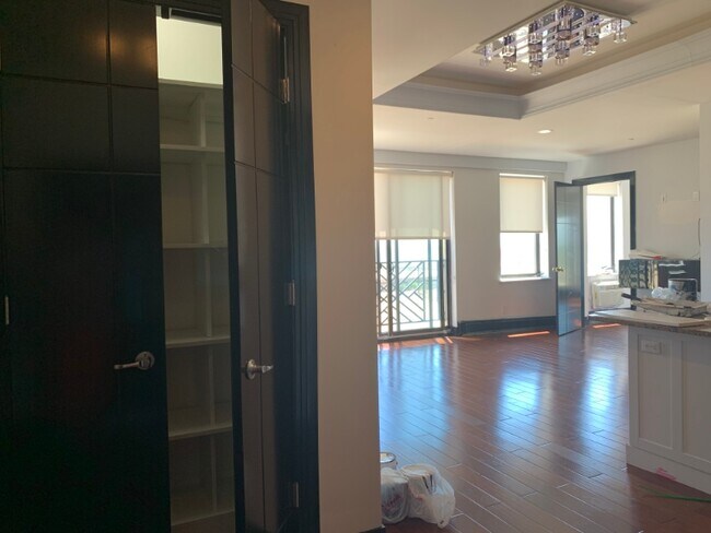 Foto del edificio - 120 B 26th St