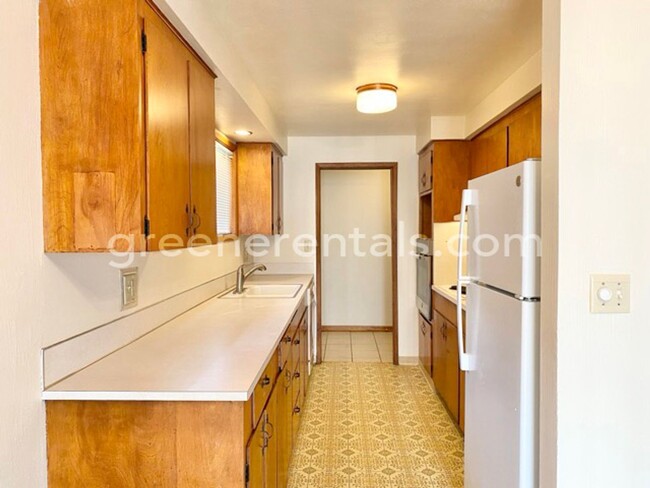 Foto del edificio - 3BR 1.5BA Home in West Olympia Neighborhood