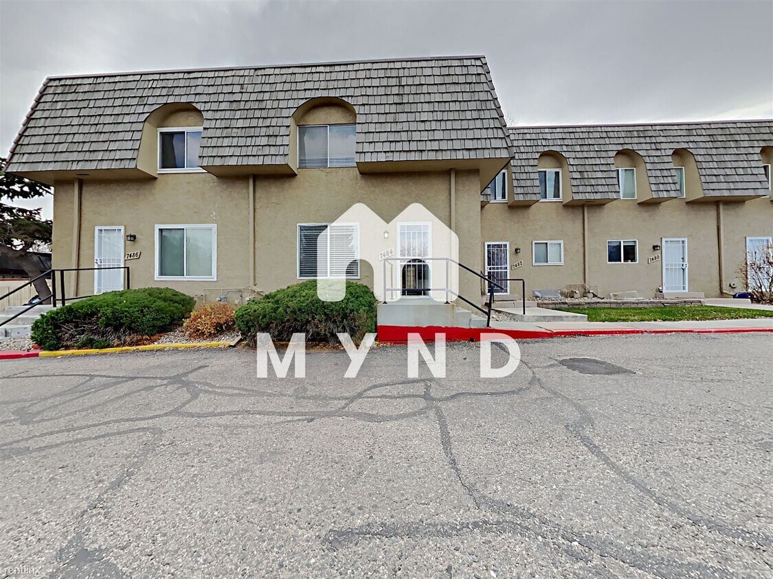 Primary Photo - 4 br, 3.5 bath Condo - 7484 E Princeton Av...