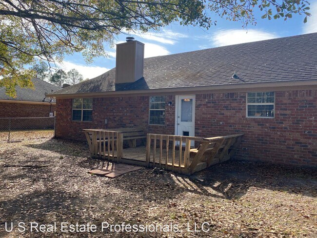 Foto del edificio - 3 br, 2 bath House - 742 Robinhood Drive