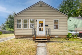 Building Photo - 1234 E Elza Ave