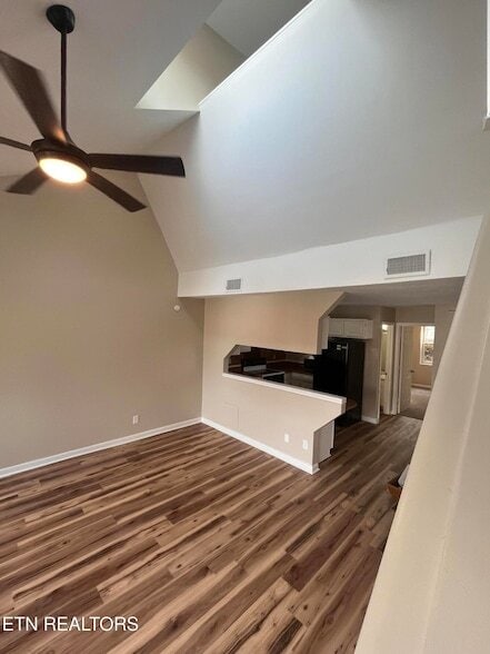 Foto del edificio - 7666 Chatham Cir NW