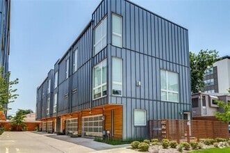 Building Photo - 2706 Throckmorton St