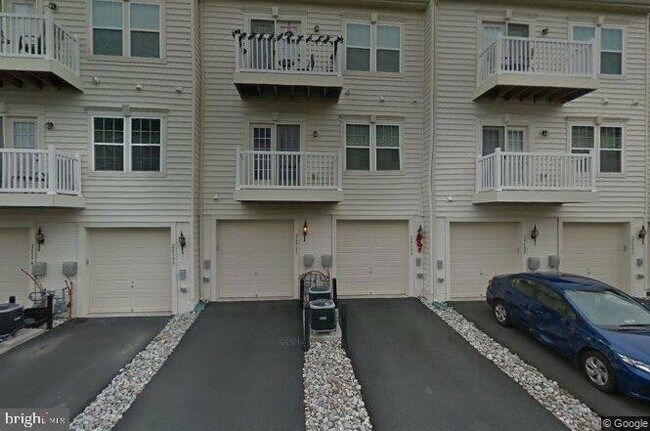 Foto del edificio - 24598 Johnson Oak Terrace