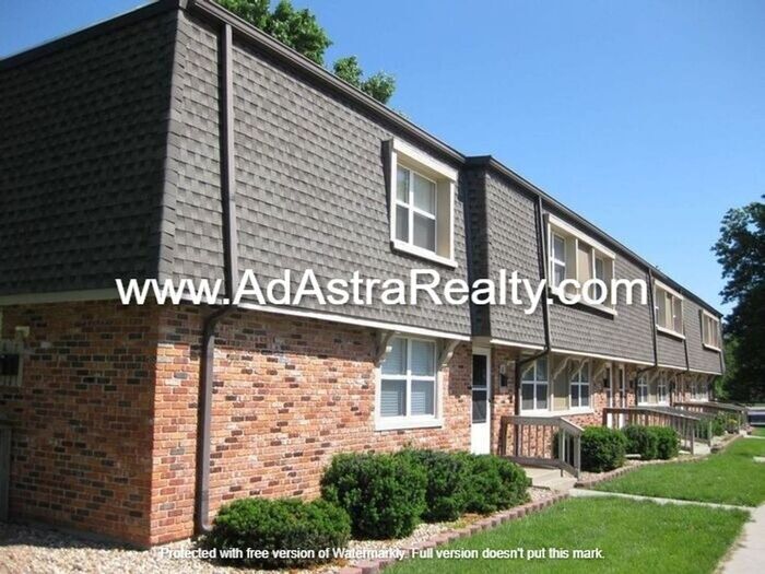 Primary Photo - Spacious and Affordable Olathe Townhome-Av...