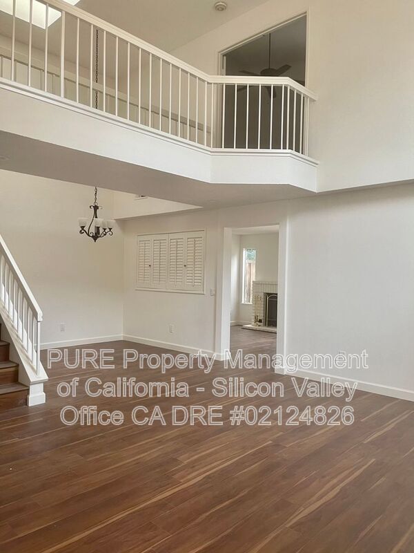 Foto del edificio - 1469 Carrington Cir