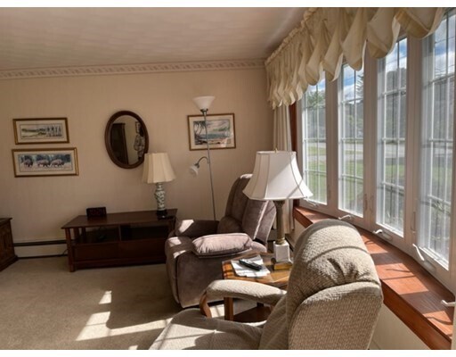 Foto del edificio - 284 Hampshire Rd