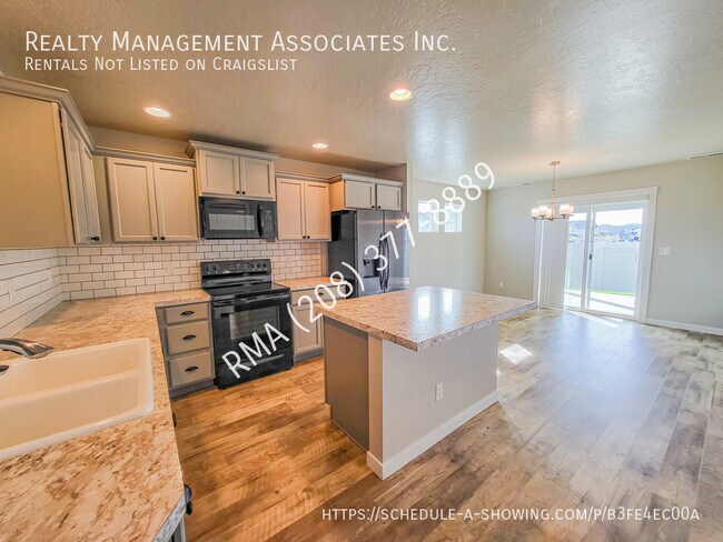 Building Photo - Newer 3 Bedroom Home in Star ID