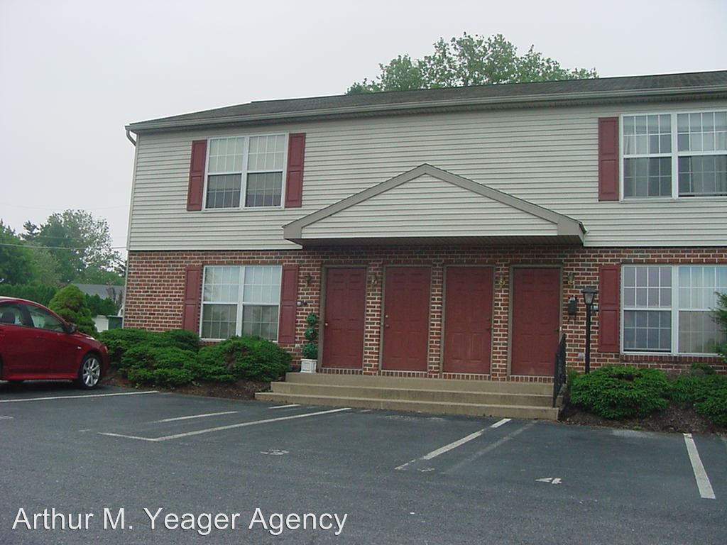 808 W Main St, Ephrata, PA 17522 Condo for Rent in Ephrata, PA