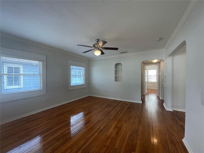 Foto del edificio - 303 S Audubon Ave