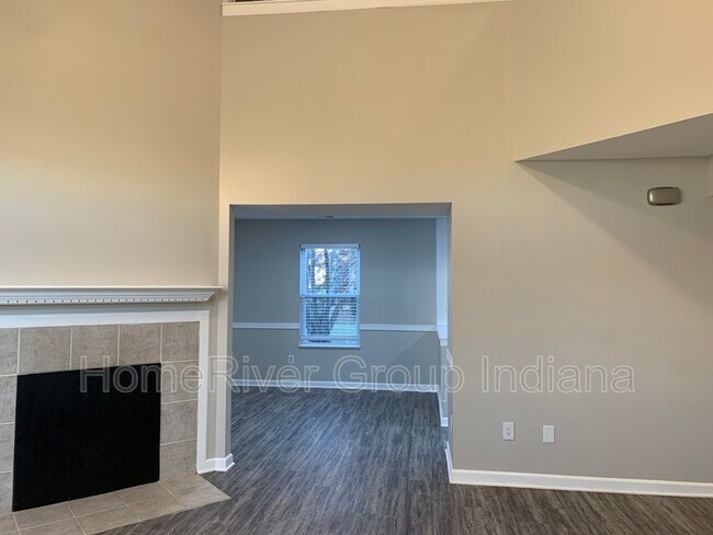 Foto del edificio - 14225 Gentry Dr