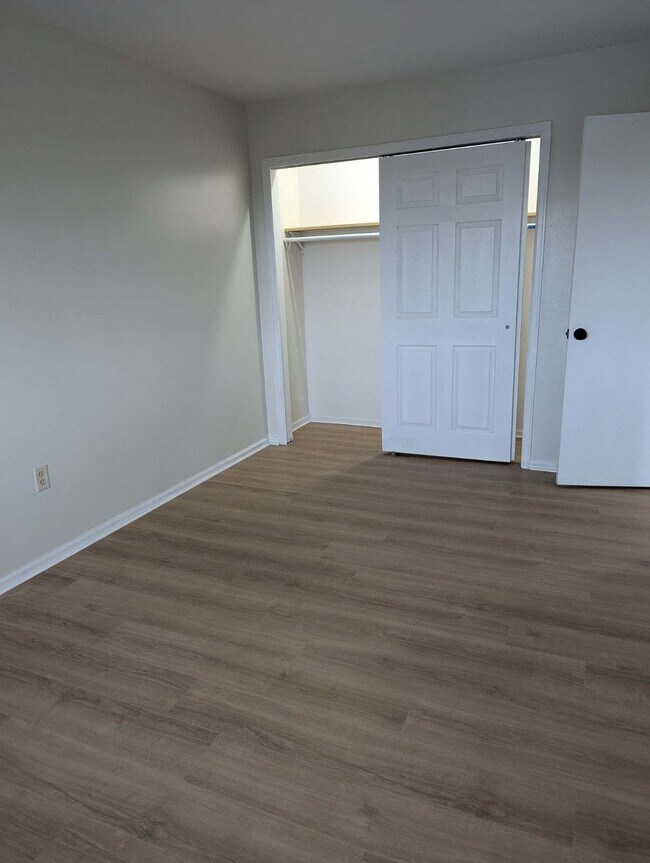 Foto del edificio - 2275 N Cable Rd