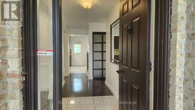 Building Photo - 3454 Wyman Crescent