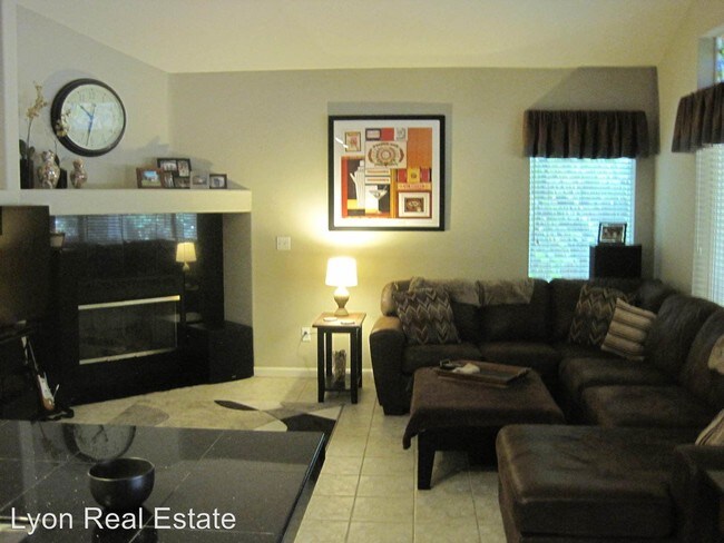 Foto del edificio - 3373 Shearwater Dr