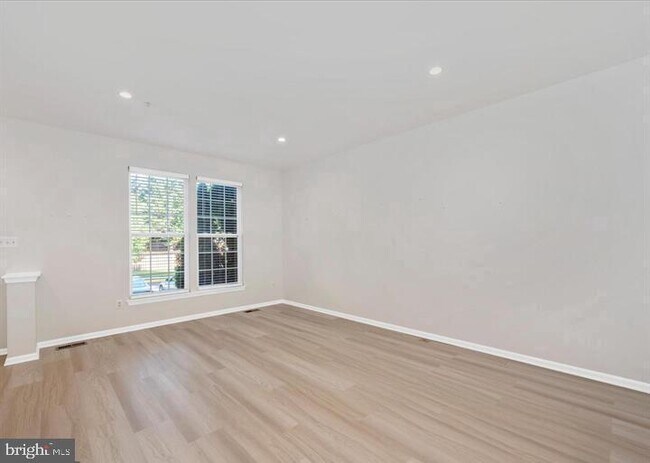 Foto del edificio - 3534 Winthrop Ln