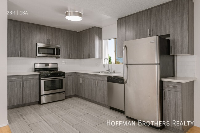 Building Photo - 5533 Barton Ave