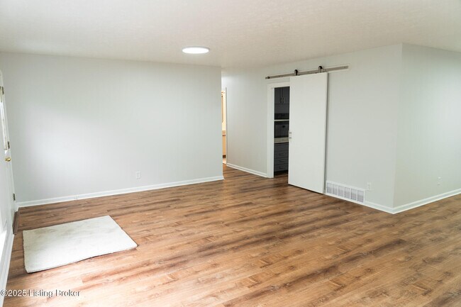 Foto del edificio - 2702 Ballad Blvd