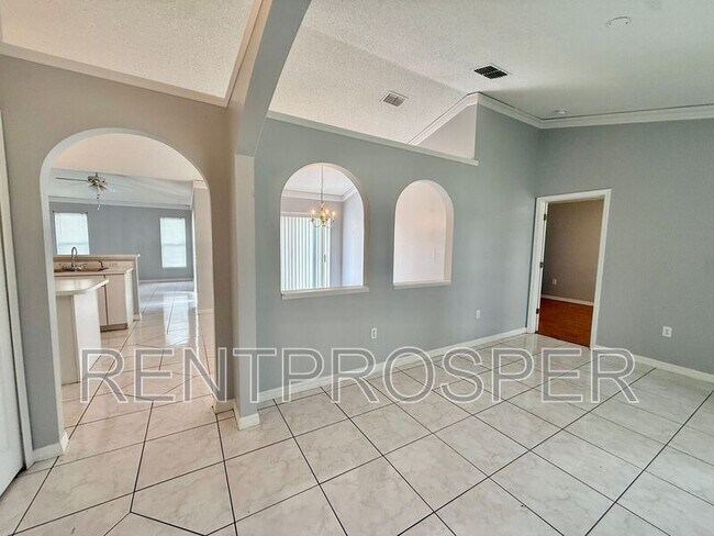 Foto del edificio - 220 Canterbury Ct