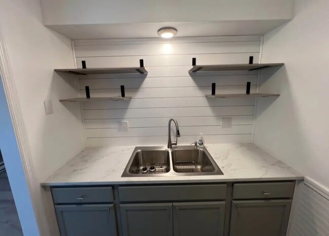 Photo - 5410 Dunmore Dr Townhome