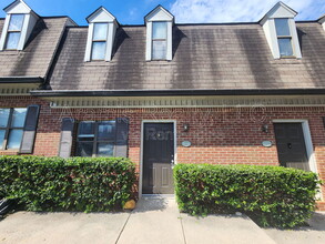 Building Photo - 5050 Top Cat Ct