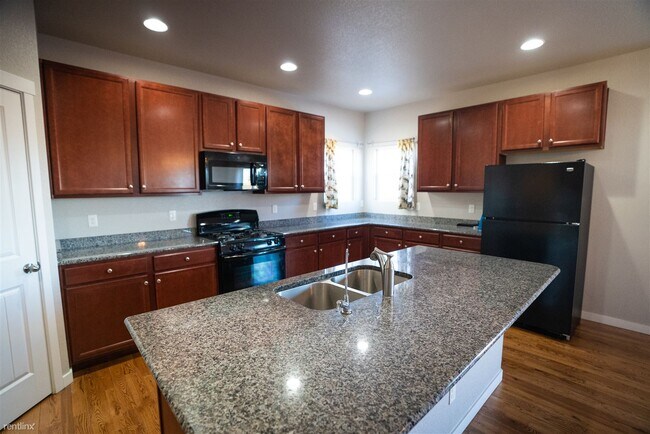 Building Photo - 7422 Bigtooth Maple Dr