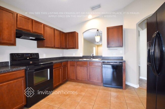 Building Photo - 15656 Greyrock Dr