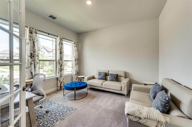 Building Photo - 333 Foxthorne Way